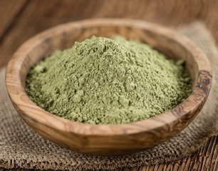Powdered seaweed nutritional products